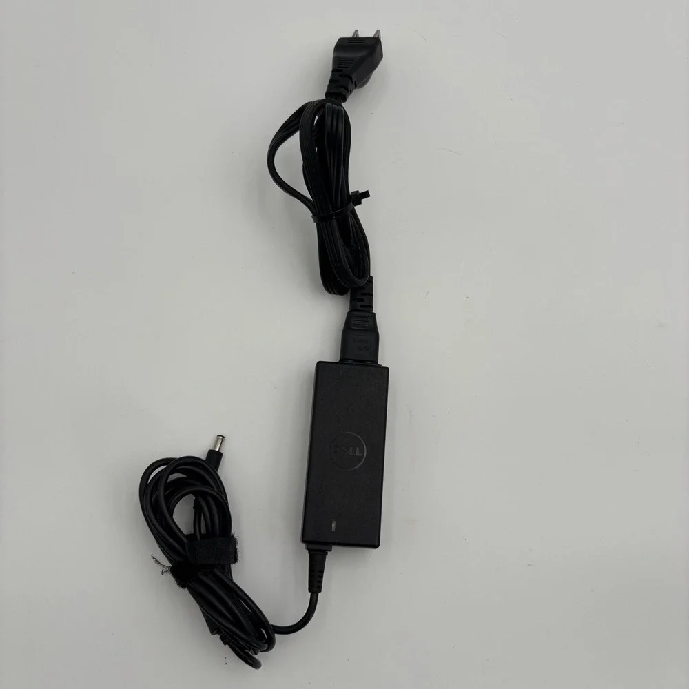 Dell AC Adapter Laptop Charger 45W Black Excellent 19.5V 2.31A HK45NM140 070VTC
